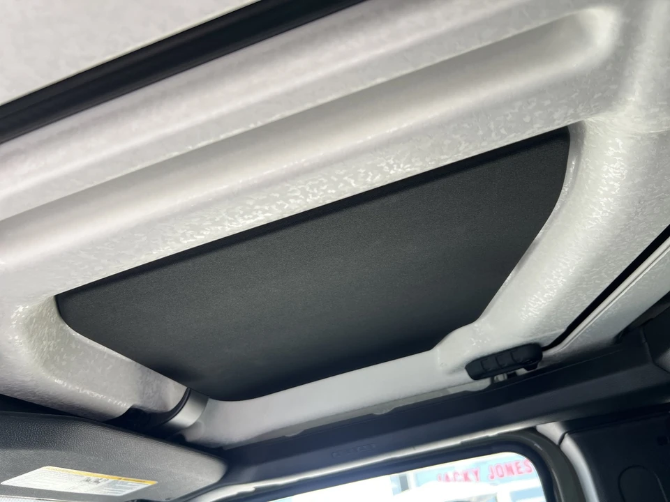 2025 Jeep JT Gladiator - Image 29 of 31