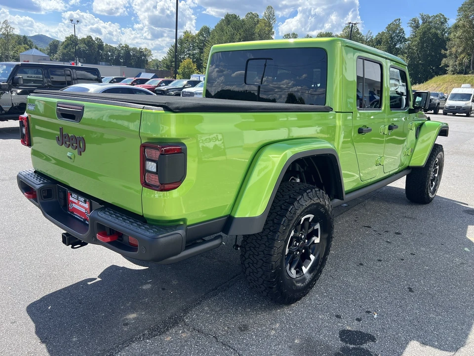 2025 Jeep JT Gladiator - Image 5 of 31