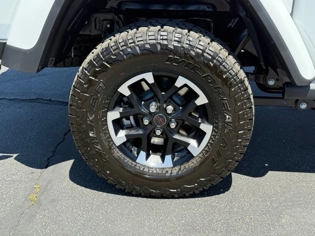 2025 Jeep JT Gladiator - Image 10 of 12