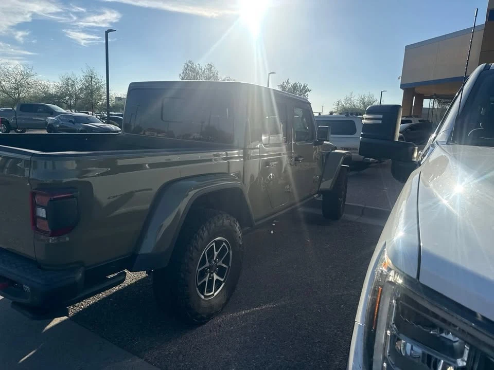 2025 Jeep JT Gladiator - Image 3 of 17