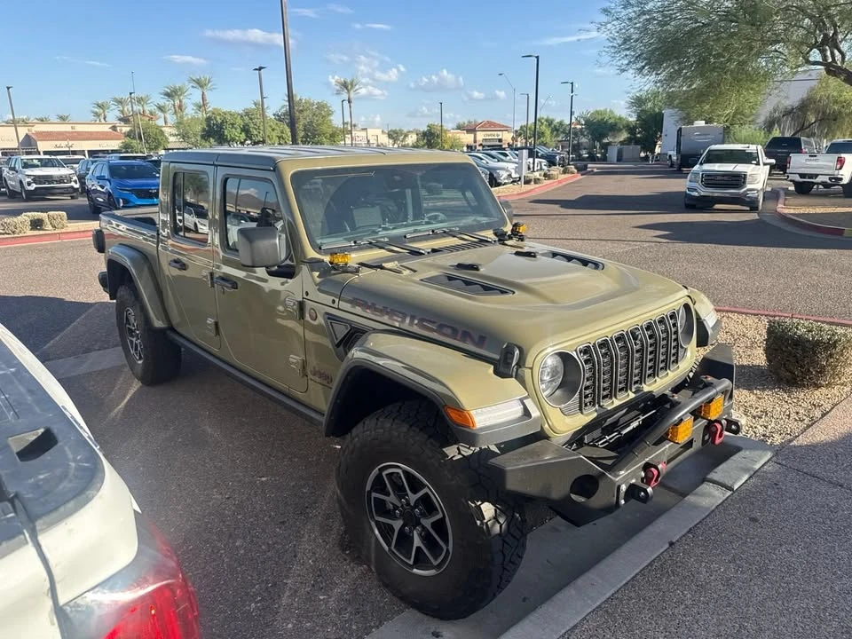 2025 Jeep JT Gladiator - Image 2 of 17