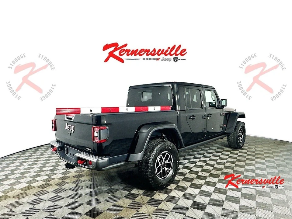2025 Jeep JT Gladiator - Image 7 of 21