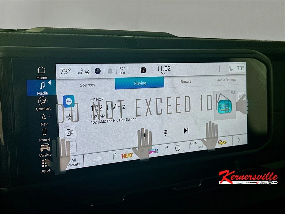 2025 Jeep JT Gladiator - Image 13 of 21