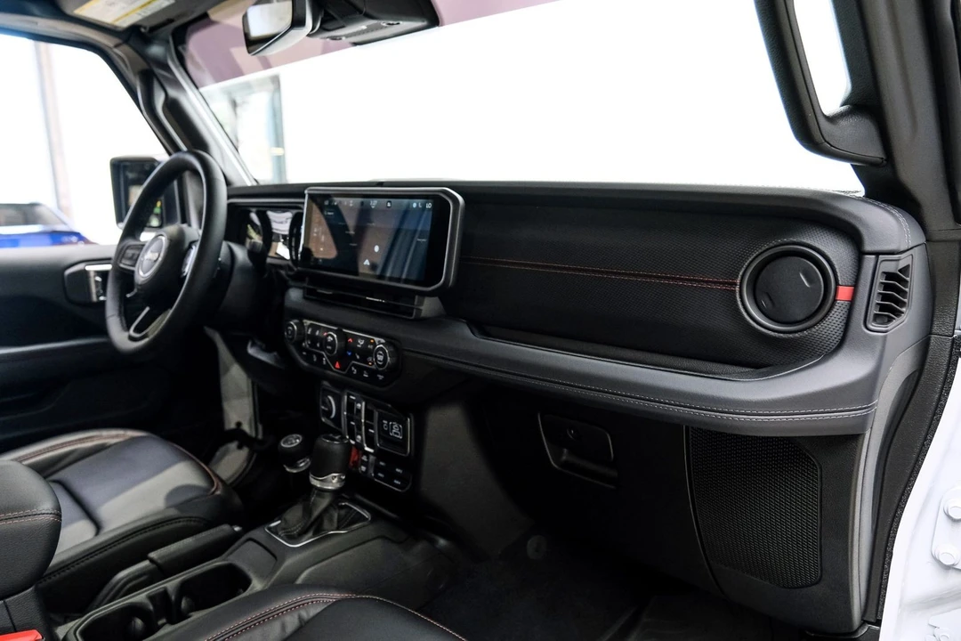 2025 Jeep JT Gladiator - Image 12 of 12