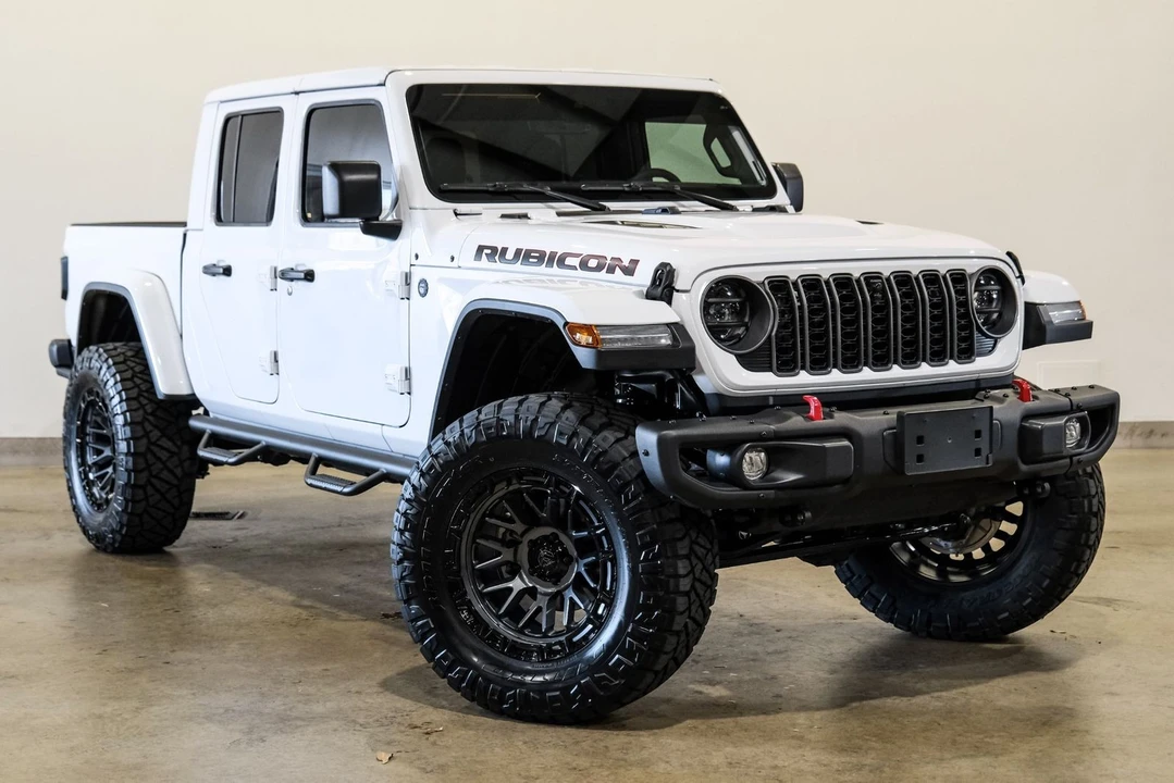 2025 Jeep JT Gladiator - Image 4 of 12