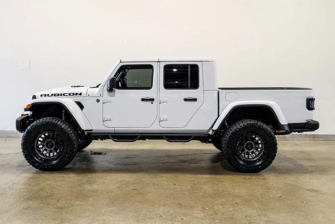 2025 Jeep JT Gladiator - Image 6 of 12