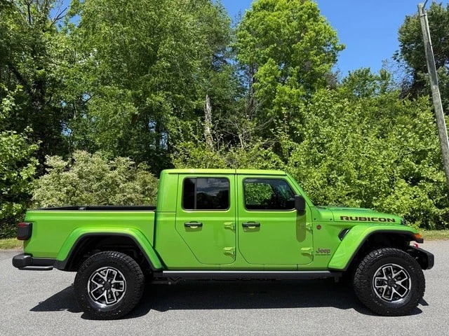 2025 Jeep JT Gladiator - Image 6 of 21