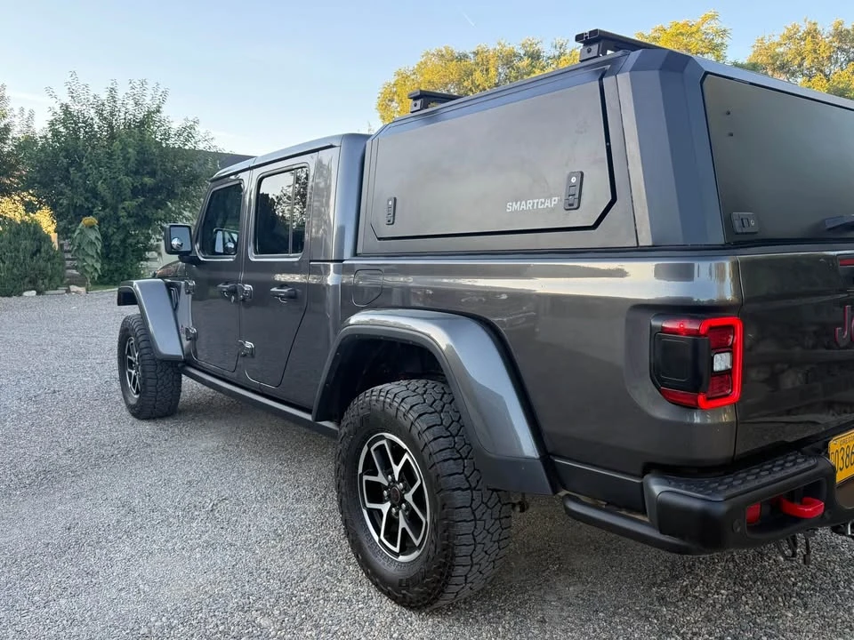 2025 Jeep JT Gladiator - Image 7 of 15