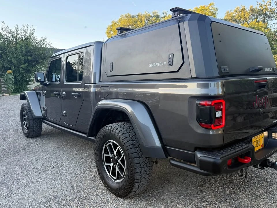 2025 Jeep JT Gladiator - Image 6 of 15