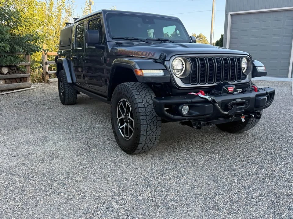 2025 Jeep JT Gladiator - Image 4 of 15