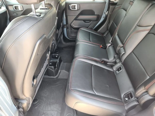2025 Jeep JT Gladiator - Image 19 of 20