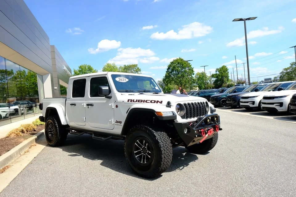 2025 Jeep JT Gladiator - Image 2 of 13