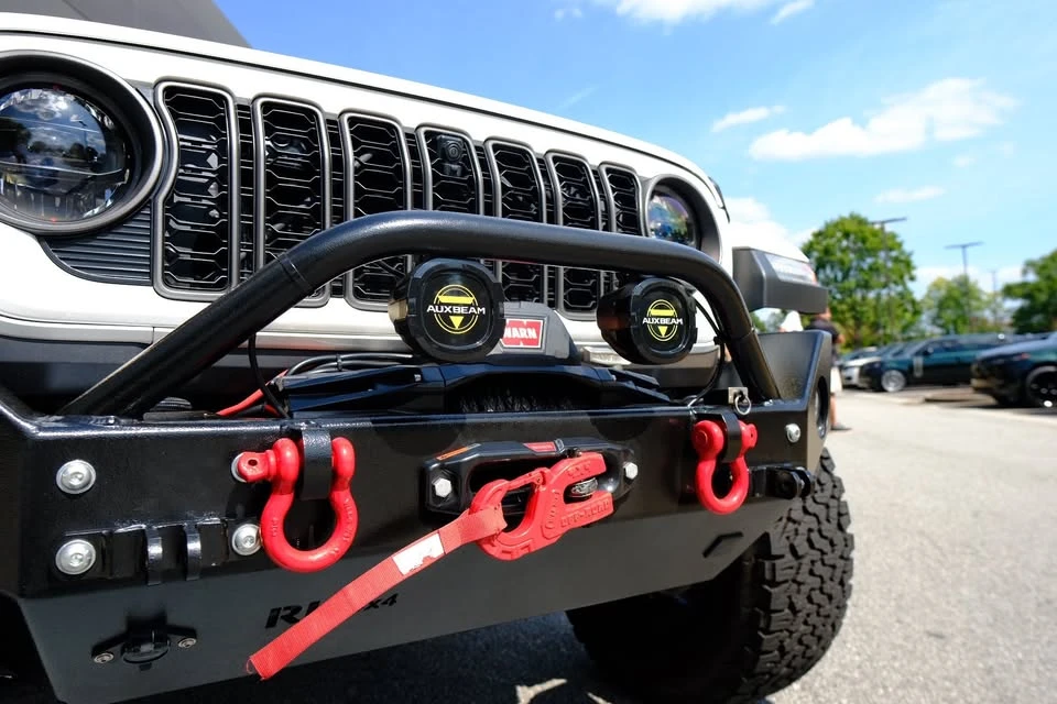 2025 Jeep JT Gladiator - Image 4 of 13