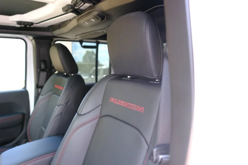 2025 Jeep JT Gladiator - Image 7 of 13