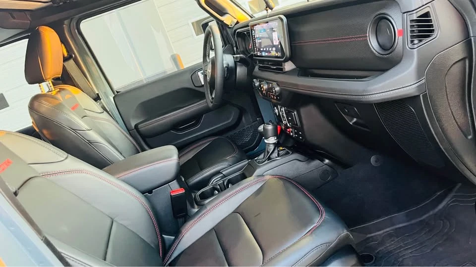 2025 Jeep JT Gladiator - Image 11 of 15