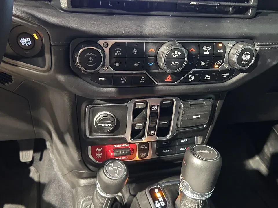 2025 Jeep JT Gladiator - Image 11 of 13
