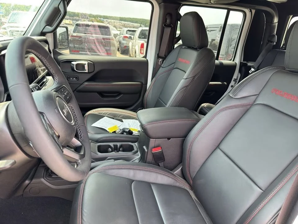 2025 Jeep JT Gladiator - Image 11 of 15