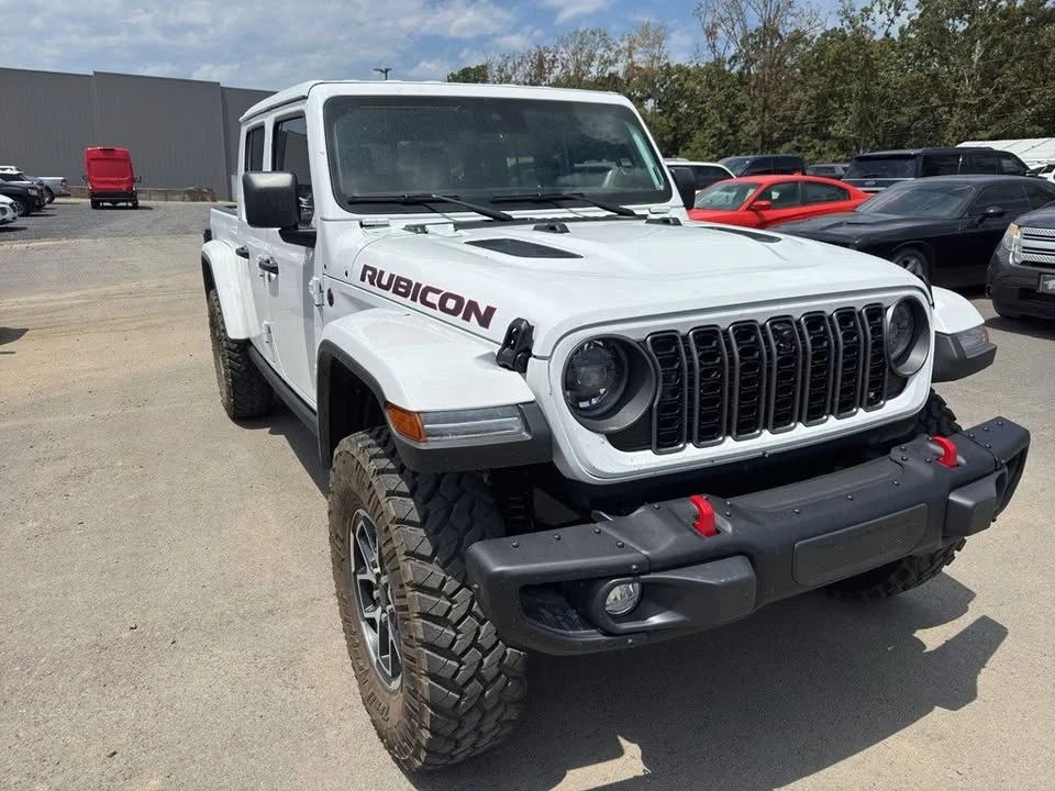 2025 Jeep JT Gladiator - Image 3 of 15