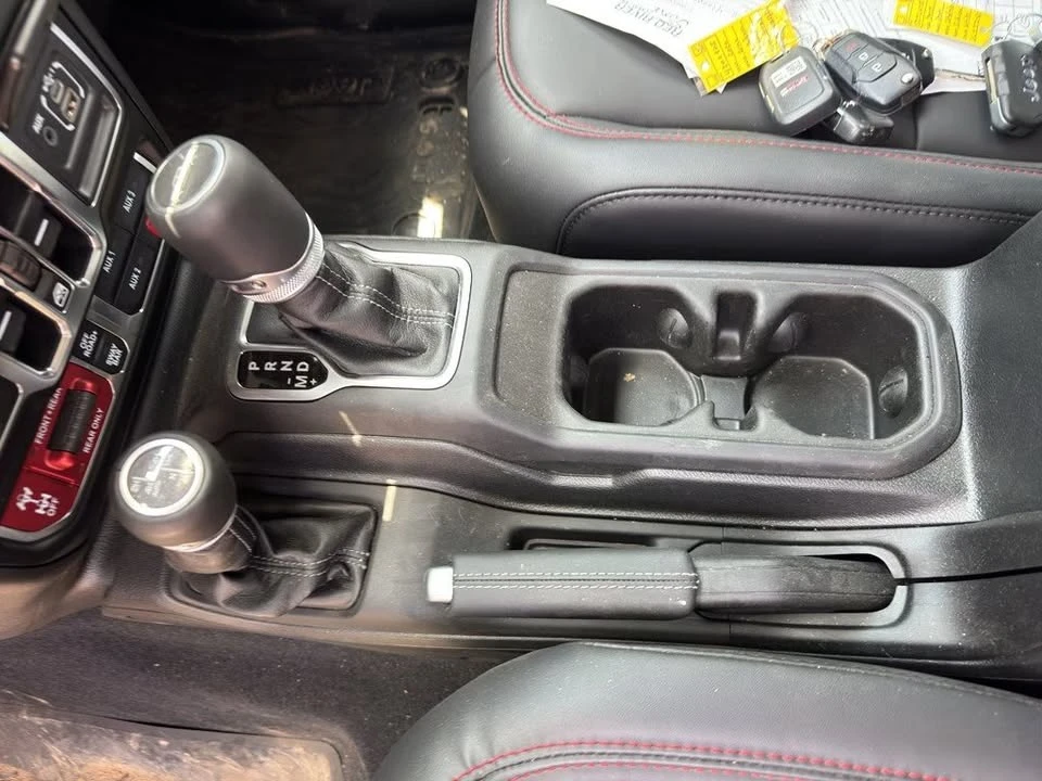 2025 Jeep JT Gladiator - Image 12 of 15