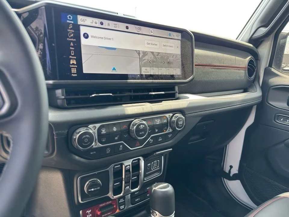 2025 Jeep JT Gladiator - Image 13 of 15