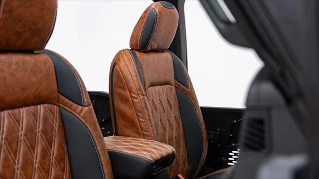 2025 Jeep JT Gladiator - Image 13 of 21