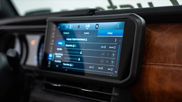 2025 Jeep JT Gladiator - Image 18 of 21