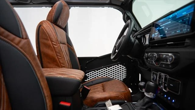 2025 Jeep JT Gladiator - Image 17 of 21