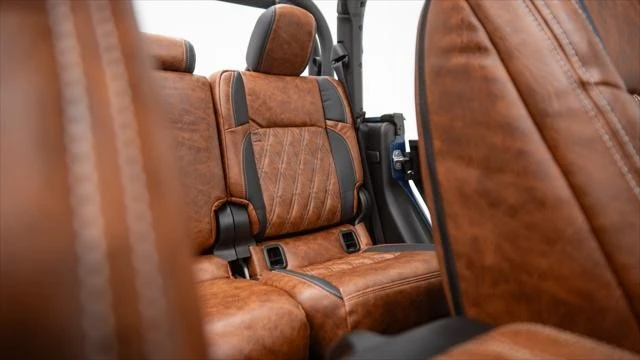 2025 Jeep JT Gladiator - Image 18 of 21