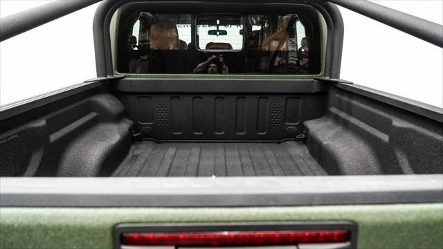 2025 Jeep JT Gladiator - Image 8 of 21