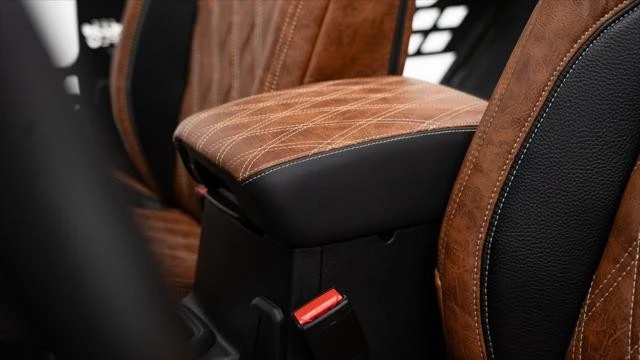 2025 Jeep JT Gladiator - Image 17 of 21