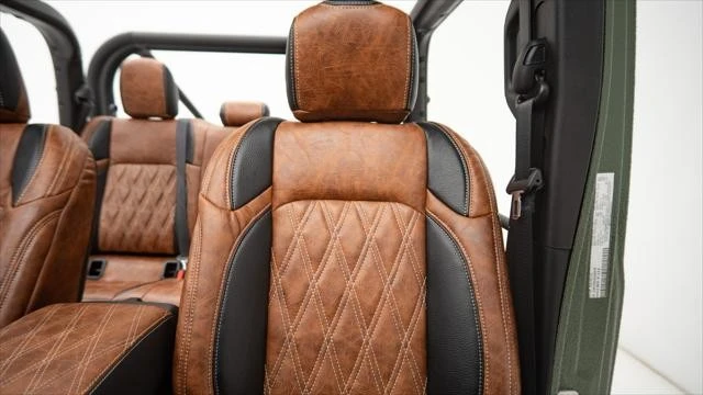 2025 Jeep JT Gladiator - Image 13 of 21