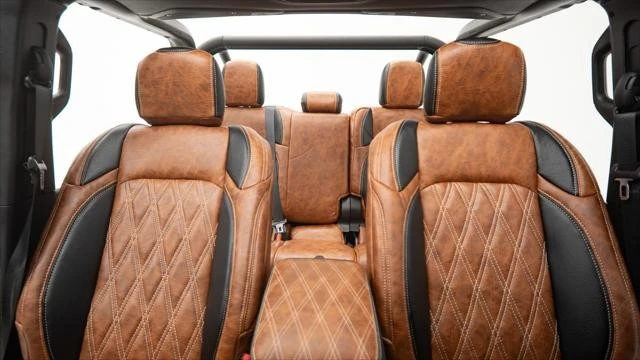 2025 Jeep JT Gladiator - Image 10 of 21