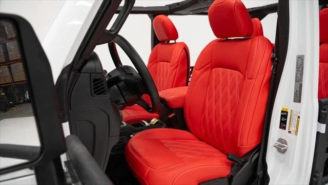 2025 Jeep JT Gladiator - Image 17 of 21