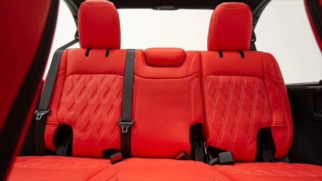2025 Jeep JT Gladiator - Image 18 of 21