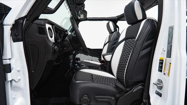 2025 Jeep JT Gladiator - Image 15 of 21
