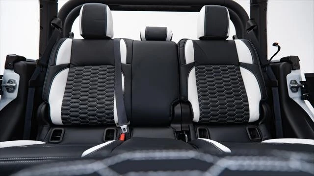 2025 Jeep JT Gladiator - Image 11 of 21