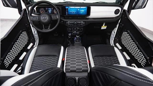 2025 Jeep JT Gladiator - Image 2 of 21
