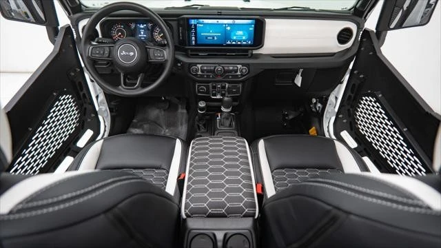 2025 Jeep JT Gladiator - Image 2 of 21