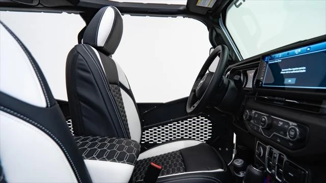 2025 Jeep JT Gladiator - Image 12 of 21