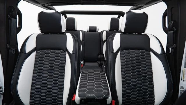 2025 Jeep JT Gladiator - Image 10 of 21