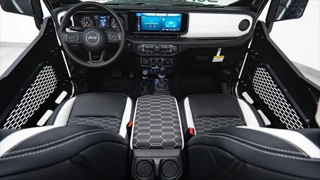 2025 Jeep JT Gladiator - Image 2 of 21