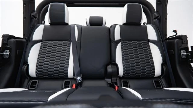 2025 Jeep JT Gladiator - Image 12 of 21
