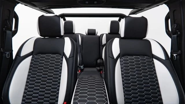 2025 Jeep JT Gladiator - Image 14 of 21