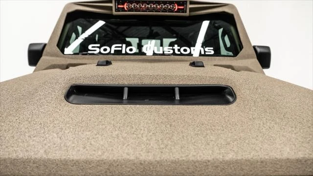 2025 Jeep JT Gladiator - Image 14 of 21