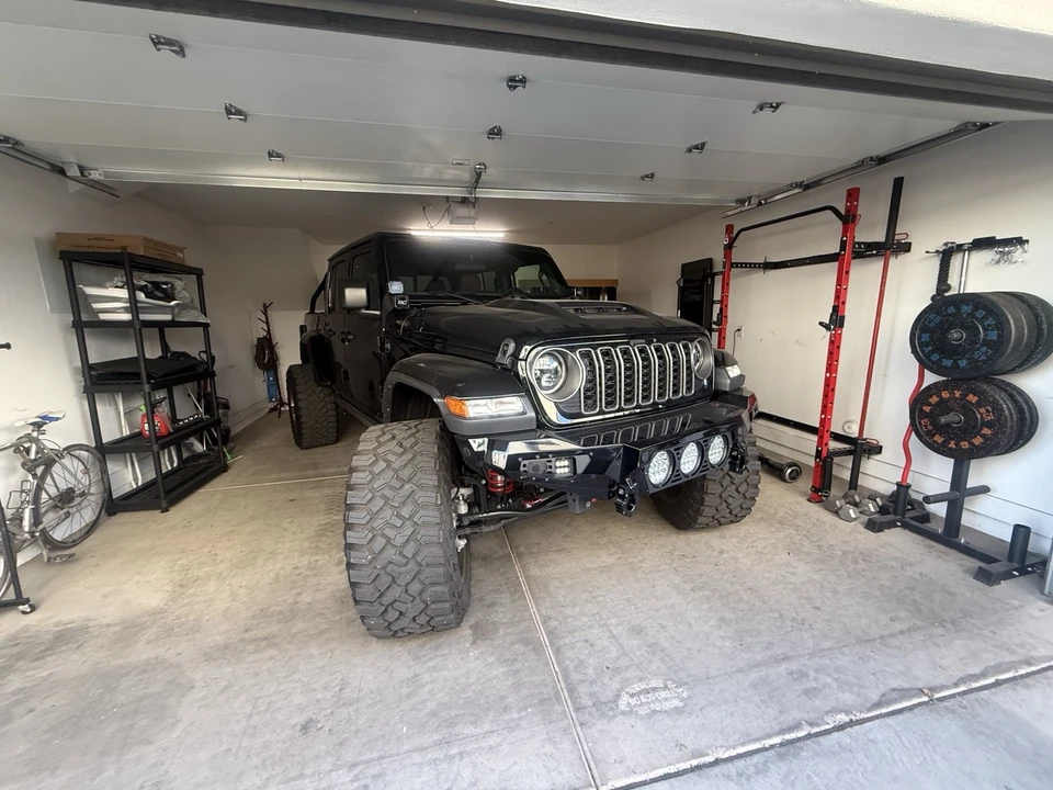 2025 Jeep - Image 11 of 21