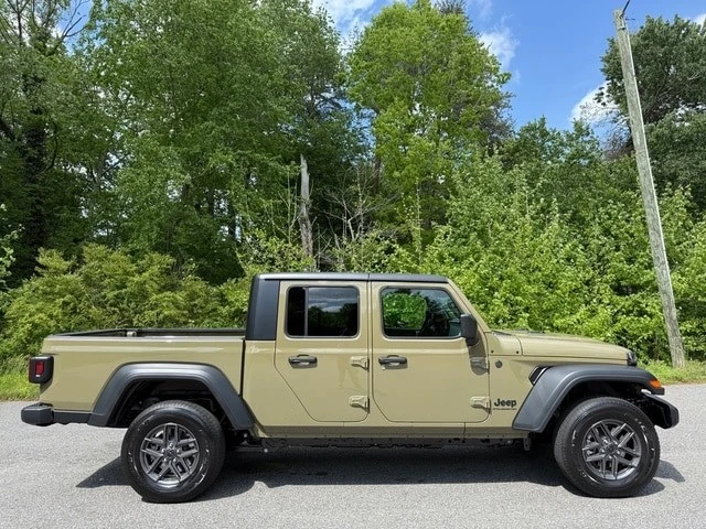 2025 Jeep JT Gladiator - Image 6 of 21
