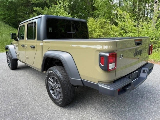 2025 Jeep JT Gladiator - Image 10 of 21
