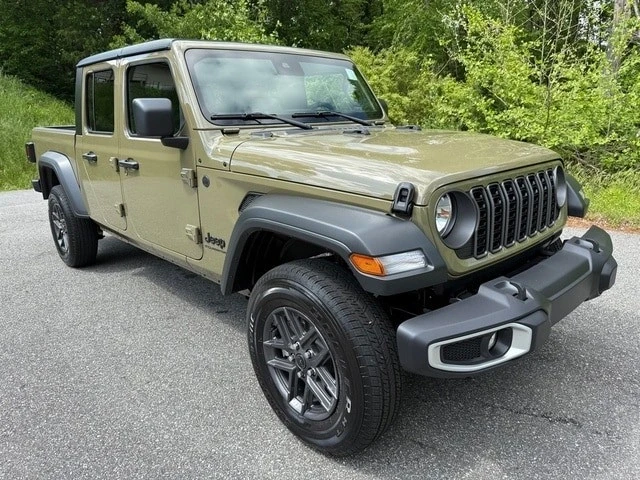 2025 Jeep JT Gladiator - Image 5 of 21