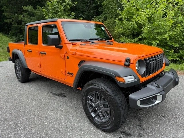 2025 Jeep JT Gladiator - Image 5 of 21