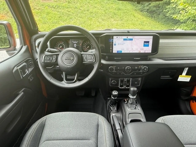 2025 Jeep JT Gladiator - Image 12 of 21